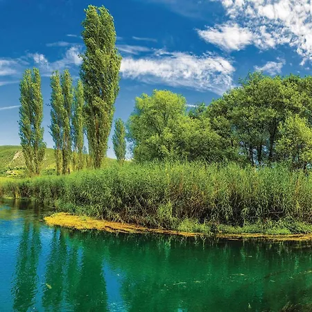 Three-bedroom In Komarna Διαμέρισμα Komarna