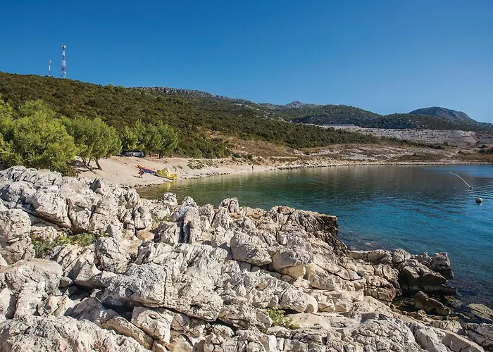 Three-bedroom In كومارنا